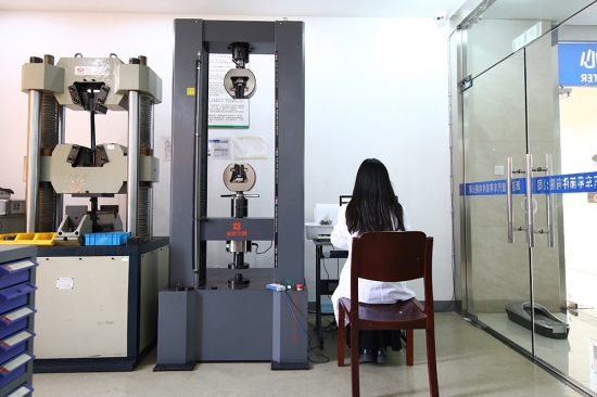 實(shí)驗(yàn)設(shè)備