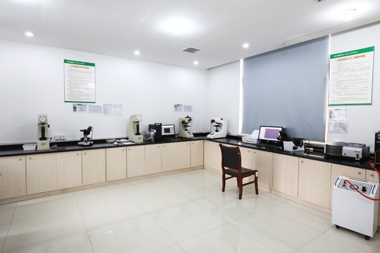 實(shí)驗(yàn)設(shè)備