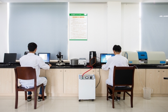 實(shí)驗(yàn)設(shè)備